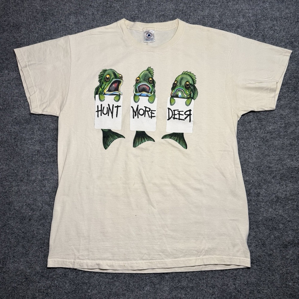 Vintage "Hunt More Deer" funny fishing parody t-shirt Size Large
